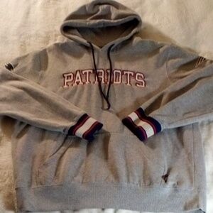 PATRIOTS NFL TEAM APPAREL SIZE LARGE MENS HOODED SWEATSHIRT